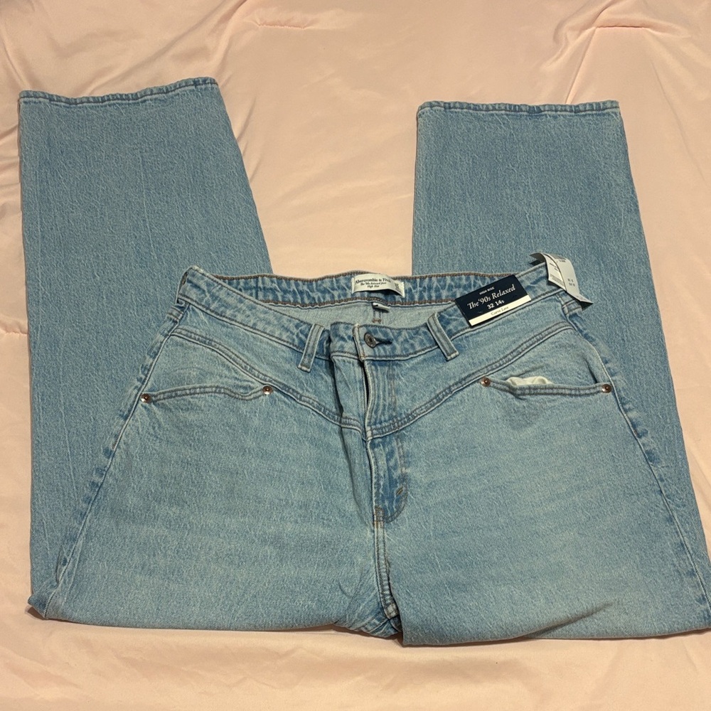 Abercrombie & Fitch Light Blue Relaxed Jeans